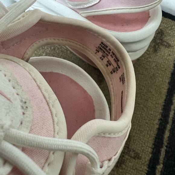 Nike Pink and White Platform Sandals - Picture 4 of 7